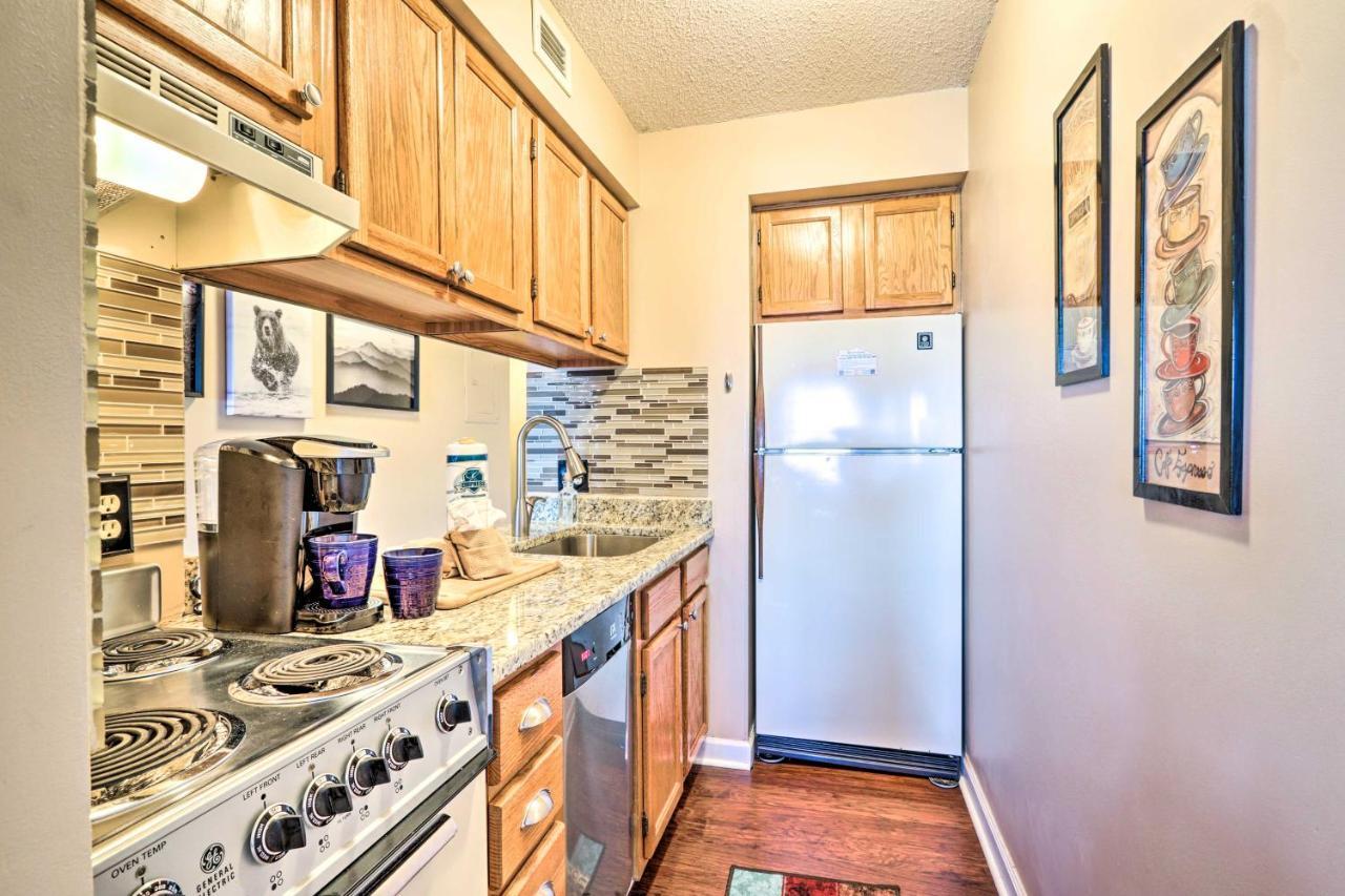 Gatlinburg Condo With Pool, Hot Tub, And Mtn Views! Bagian luar foto