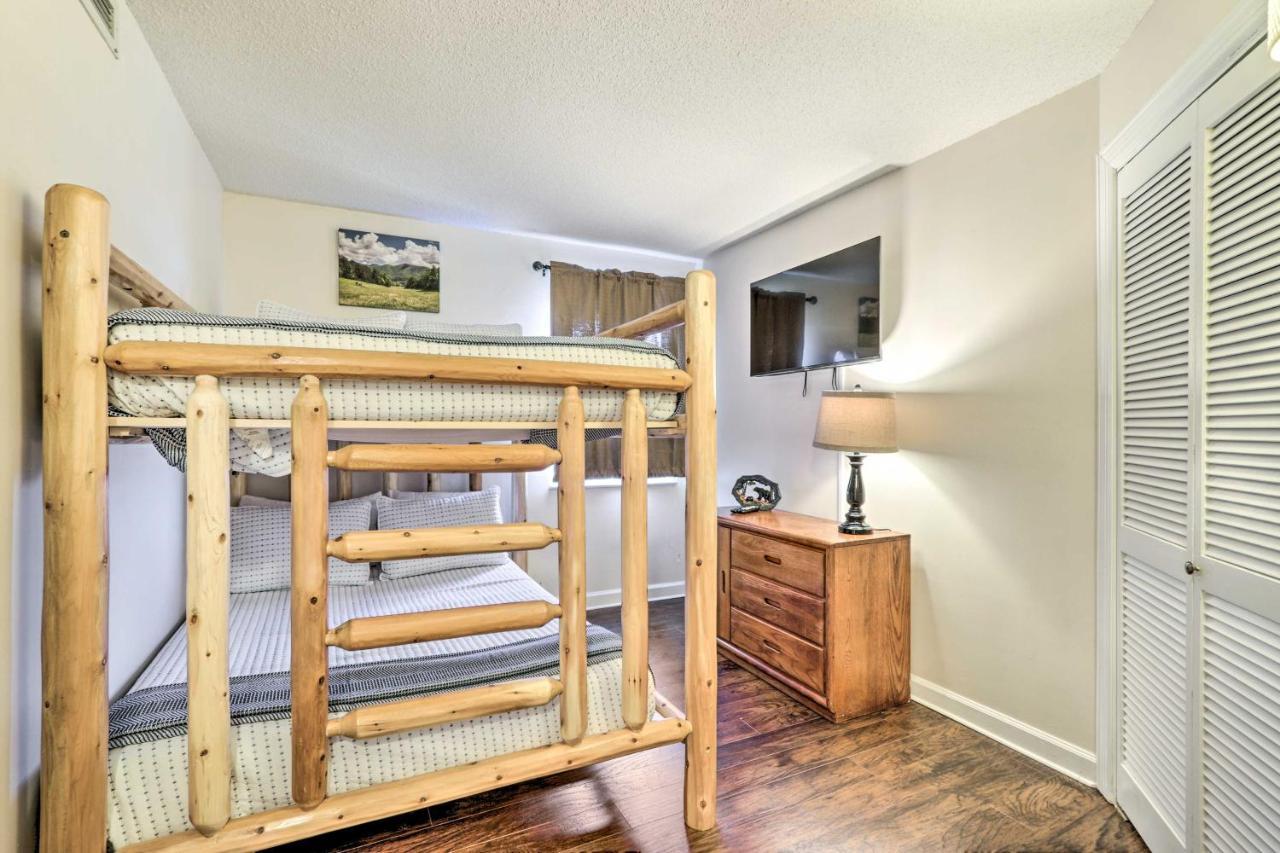 Gatlinburg Condo With Pool, Hot Tub, And Mtn Views! Bagian luar foto